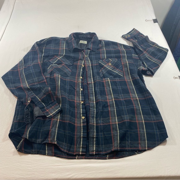 timber trail Other - Timber Trail Men’s Shirt Classic Navy Plaid Button-Down Shirt long sleeve